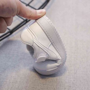 宝宝学步鞋 小白鞋 春秋软底板鞋