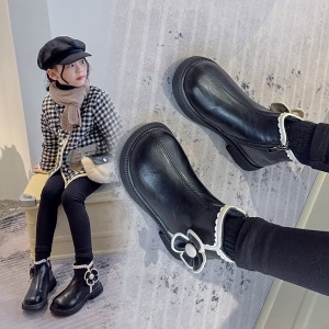 冬季女童靴子 软皮儿童马丁靴