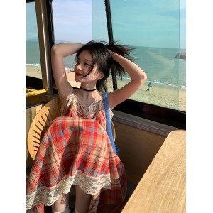 长裙子 春夏蕾丝V领 修身高腰 茶歇法式格子吊带连衣裙女