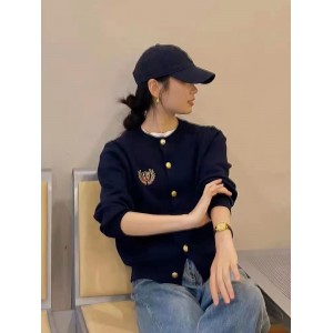 春季英伦学院风针织衫 女式短款宽松上衣 徽章刺绣羊毛开衫 毛衣外套